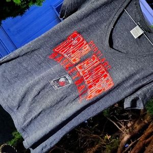 Size L trailblazers t shirt